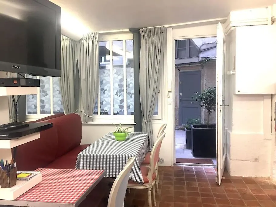 Atypical Flat - Place Des Vosges - 4 People Daire Paris